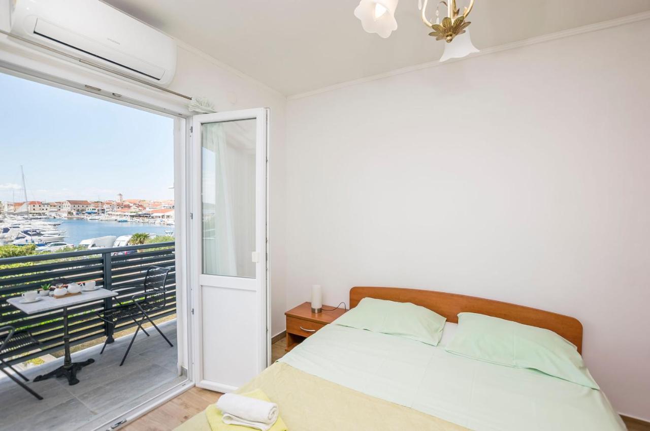 וודיצה Apartments And Rooms Mare מראה חיצוני תמונה