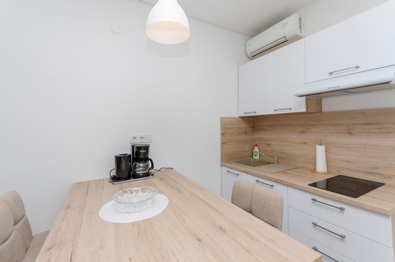 וודיצה Apartments And Rooms Mare מראה חיצוני תמונה