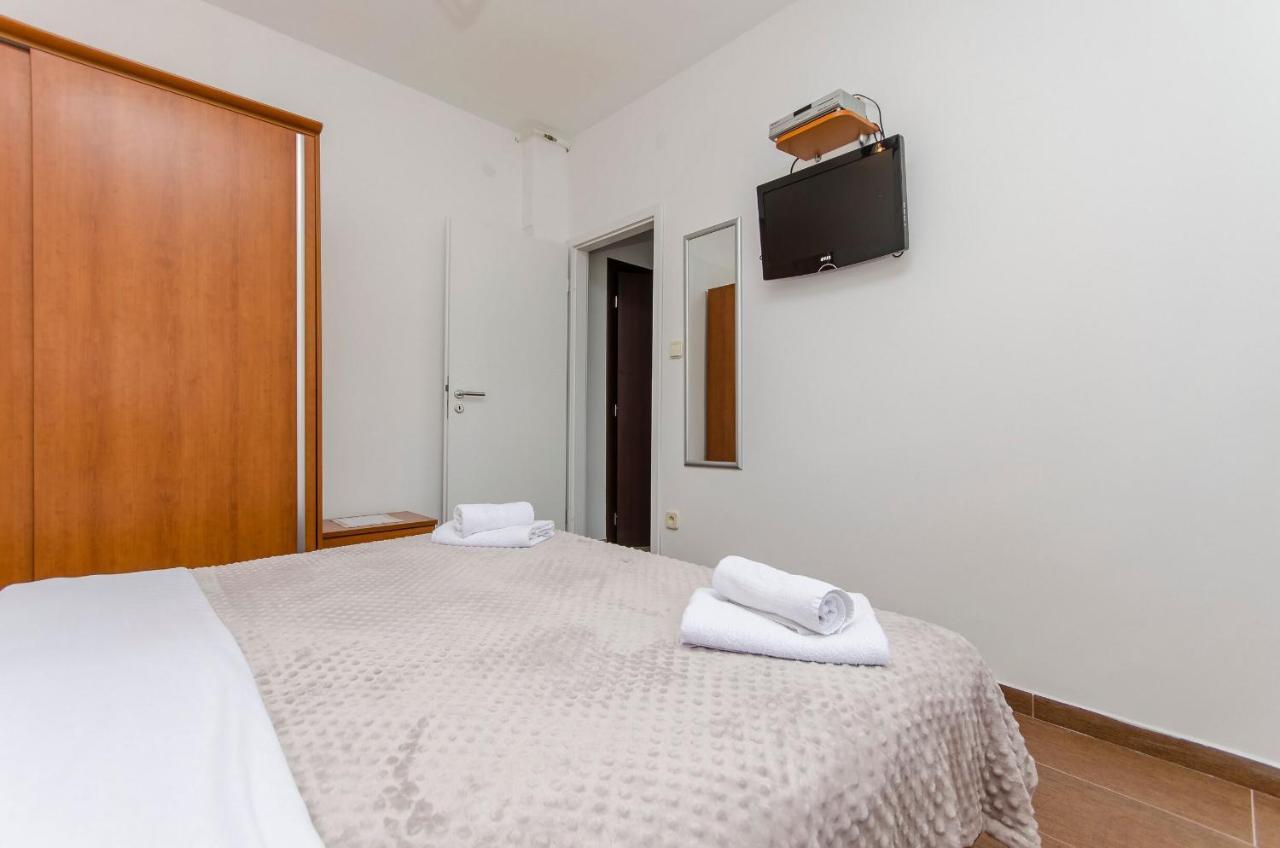 וודיצה Apartments And Rooms Mare מראה חיצוני תמונה