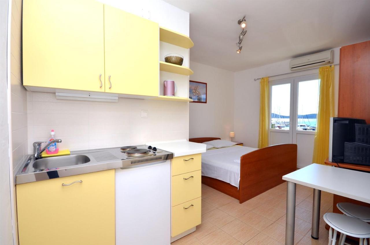 וודיצה Apartments And Rooms Mare מראה חיצוני תמונה